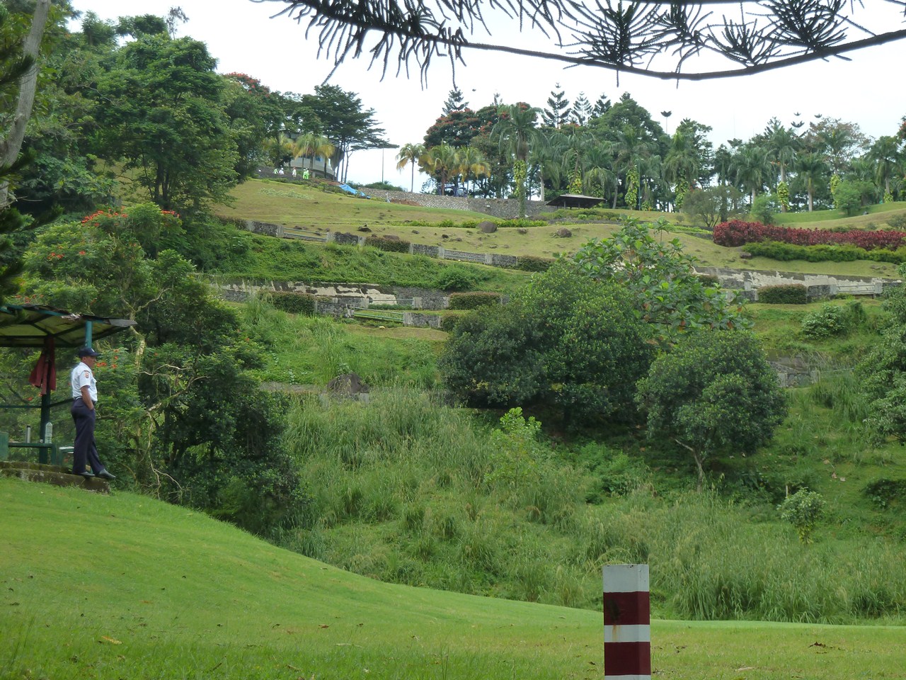 http://www.shintoko.jp/engblog/archives/images/2013/02/130217_gununggeulisgolf223.jpg